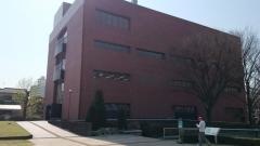 久留米市立中央図書館