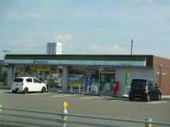 ファミリーマート　美濃もみじが丘店