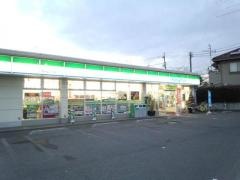 ファミリーマート　伊興本町二丁目店