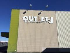 OUTLET－Jサーキット通り店