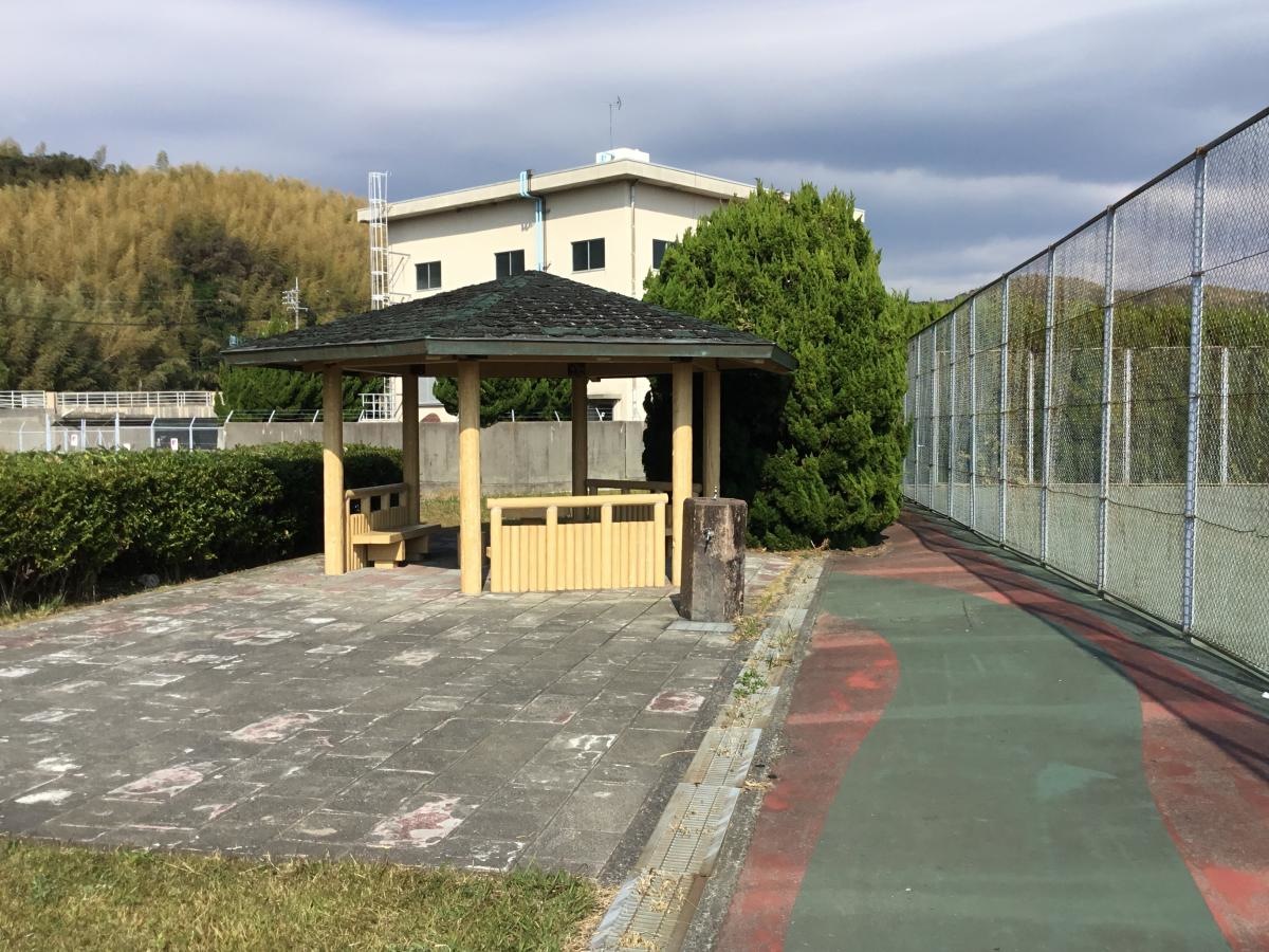 周南市の『二葉屋開作公園』です。