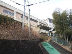 深溝小学校