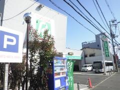 トヨタレンタリース大阪阪急高槻市駅前店