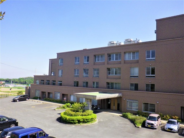 医療法人健幸会 さざんかの丘 建物全景