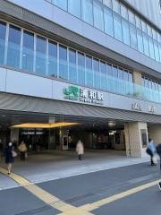 「浦和駅」バス停留所