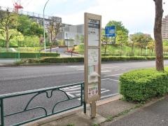「鶴牧西公園入口」バス停留所