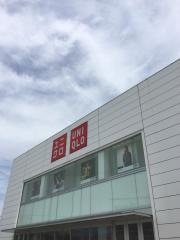 ユニクロ　中川富田店