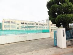山田小学校