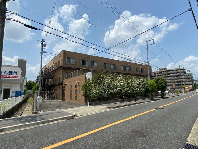 サービス付き高齢者向け住宅 ソラスト鶴見緑地 施設外観