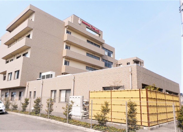 介護付有料老人ホーム　ファミリィエ