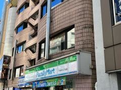ファミリーマート　六本木七丁目店