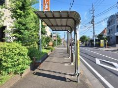 「上弁天」バス停留所