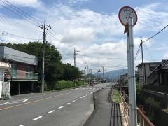 「十三割」バス停留所