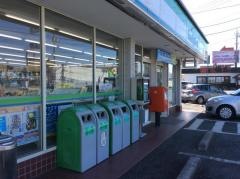 ファミリーマート　ニッセイ宮寺店