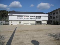 新野東小学校