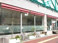 カフェ・イルマーレ