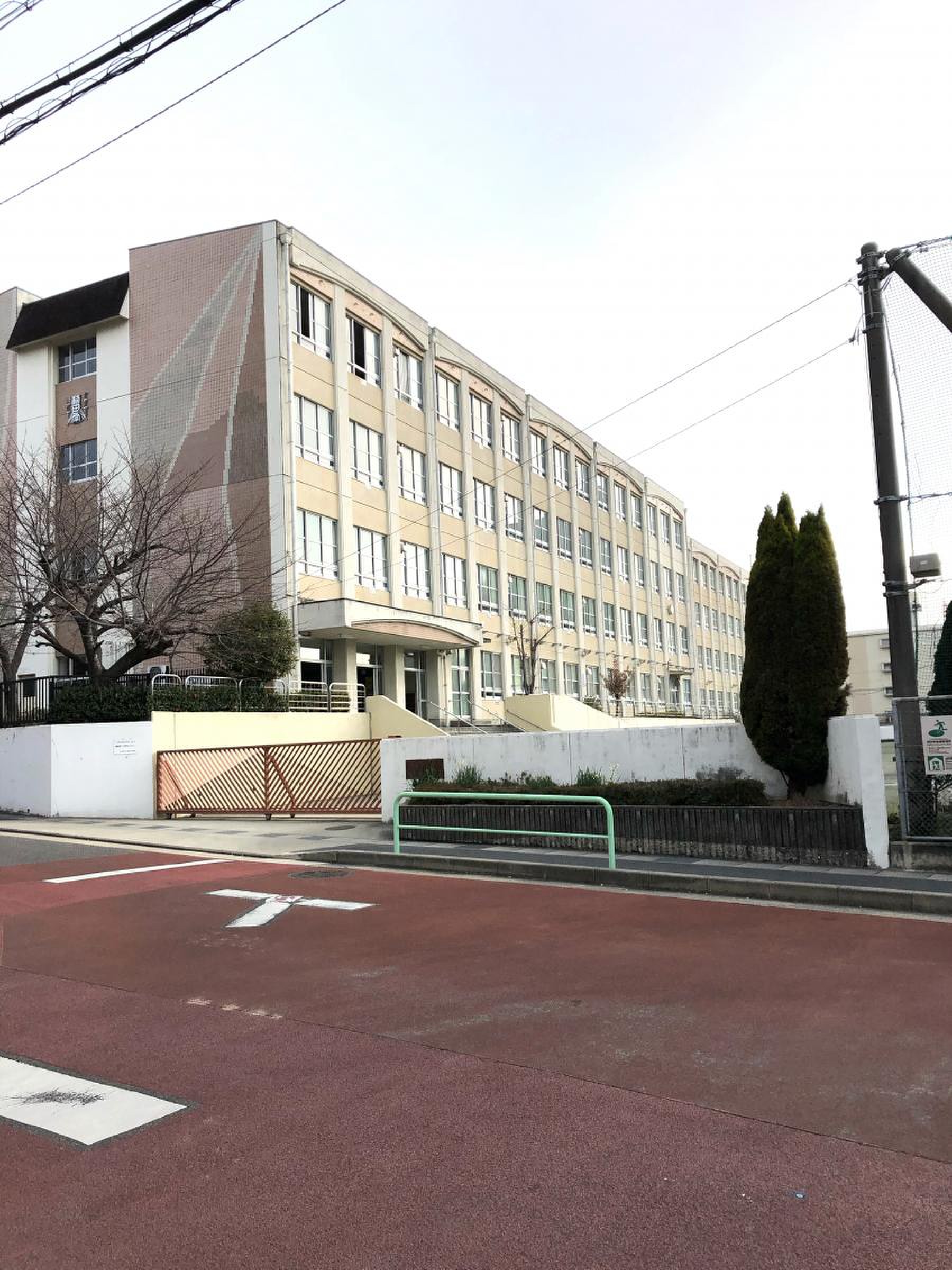 植田 南 小学校