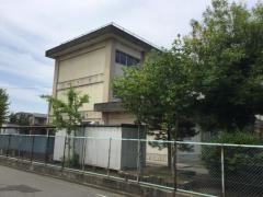 日新小学校