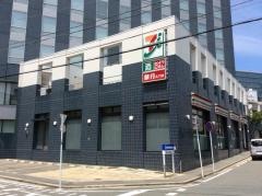 セブンイレブン　福岡薬院駅前店