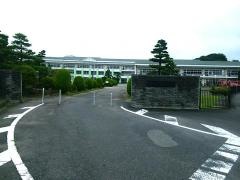 烏山小学校