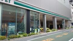 トヨタモビリティ東京　新宿靖国通り店