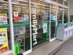 ファミリーマート　新横浜店