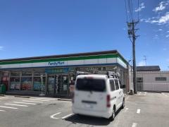 ファミリーマート　津藤方店