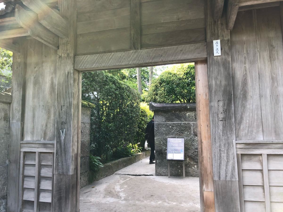 入り口