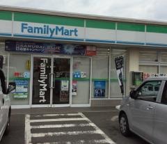 ファミリーマート　一本松駅北店