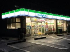 ファミリーマート　大野木店