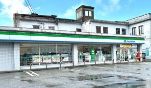 ファミリーマート　秋田土崎中央店