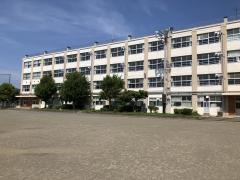 横浜市立六浦中学校
