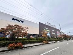 ジョーシン　中山寺店