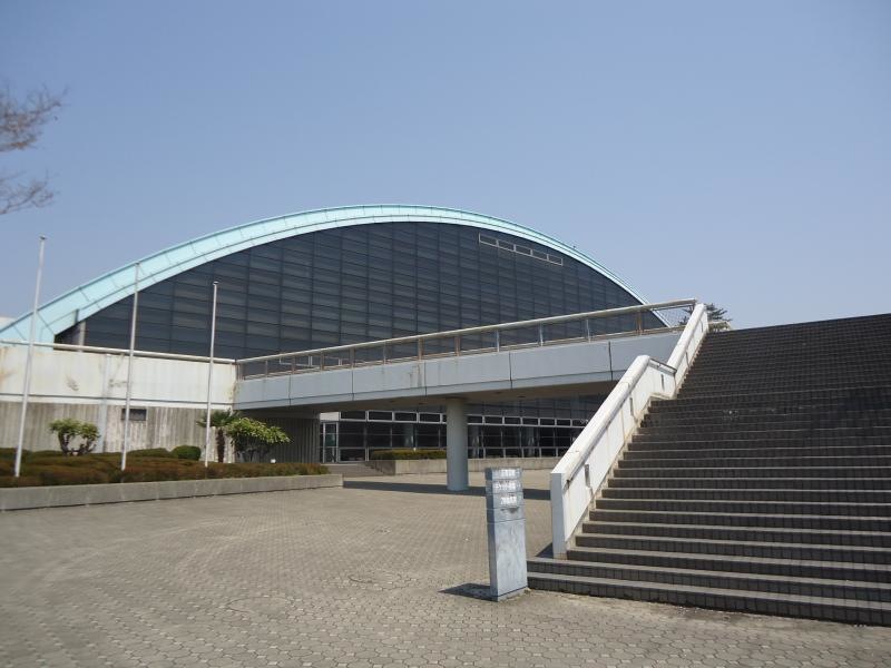 中央体育館