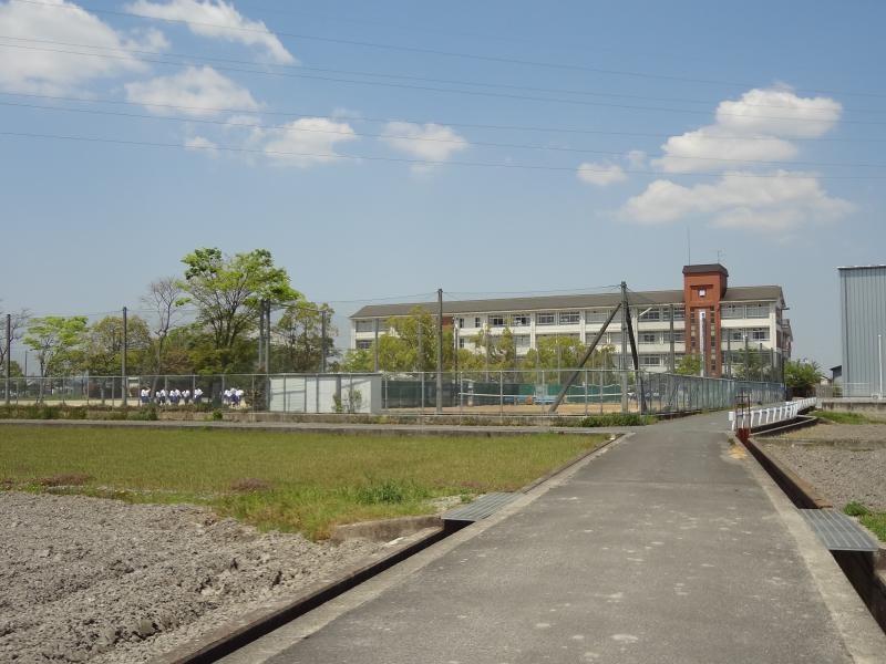 都跡中学校