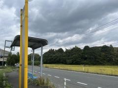 「津布田」バス停留所