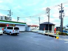 ファミリーマート　緑黒沢台一丁目店