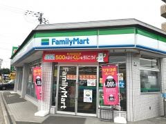 ファミリーマート　鶴見今津北店
