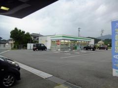 ファミリーマート　中津川苗木店