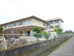 政田小学校