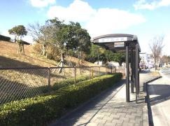 「畑ノ前公園」バス停留所