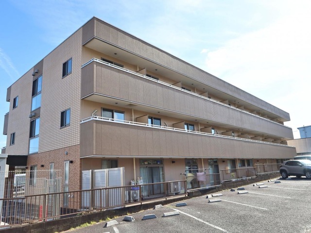 ディーフェスタめじろ台 施設外観