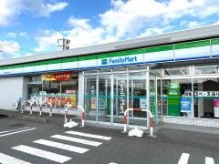 ファミリーマート　山形瀬波店