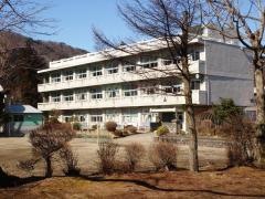 下原小学校