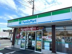 ファミリーマート　岩槻本宿店