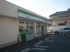 ファミリーマート　東綾瀬一丁目店