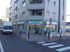 ファミリーマート　芦花公園駅南店