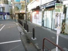 「鎌倉駅西口」バス停留所