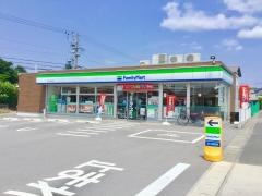ファミリーマート　豊川平尾郷中店