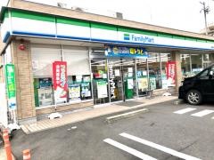 ファミリーマート　津島橘町店